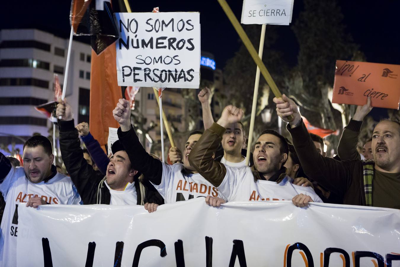 Los trabajadores de Altadis reciben el apoyo de 4.000 personas en su manifestación en Logroño