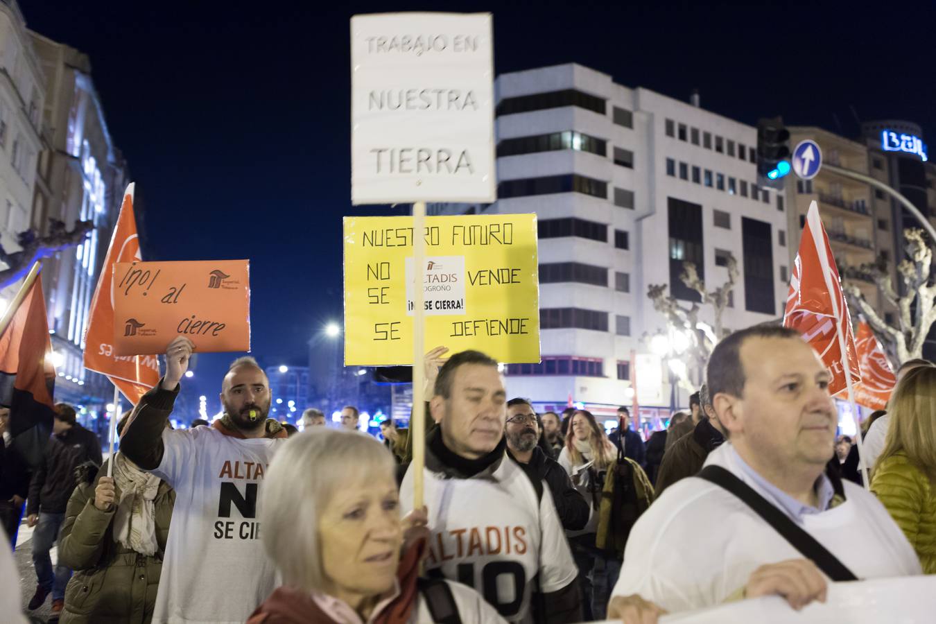 Los trabajadores de Altadis reciben el apoyo de 4.000 personas en su manifestación en Logroño