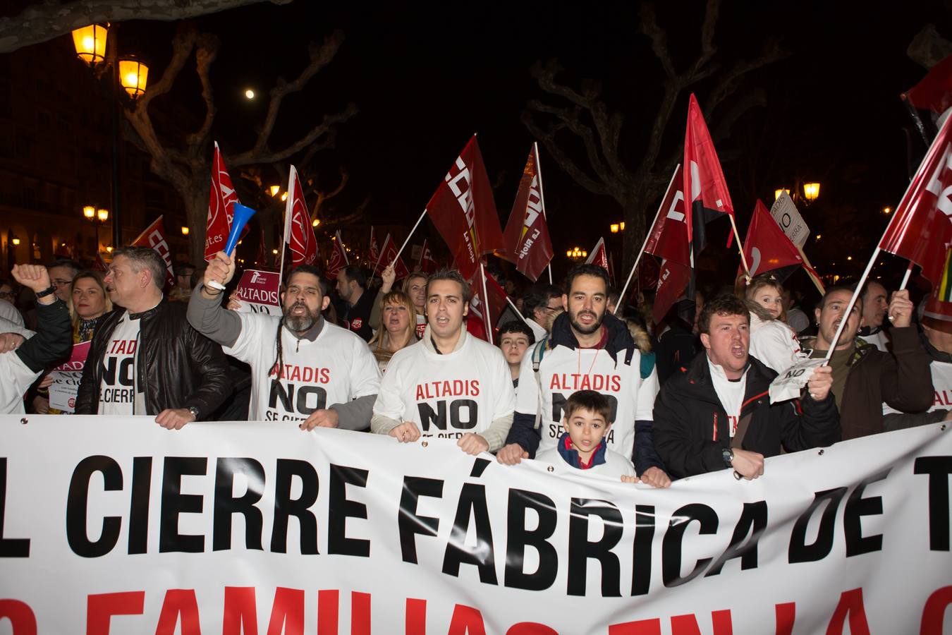Los trabajadores de Altadis reciben el apoyo de 4.000 personas en su manifestación en Logroño