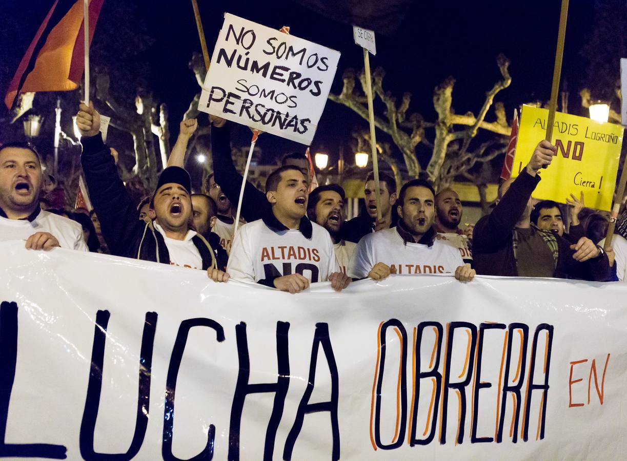 Los trabajadores de Altadis reciben el apoyo de 4.000 personas en su manifestación en Logroño