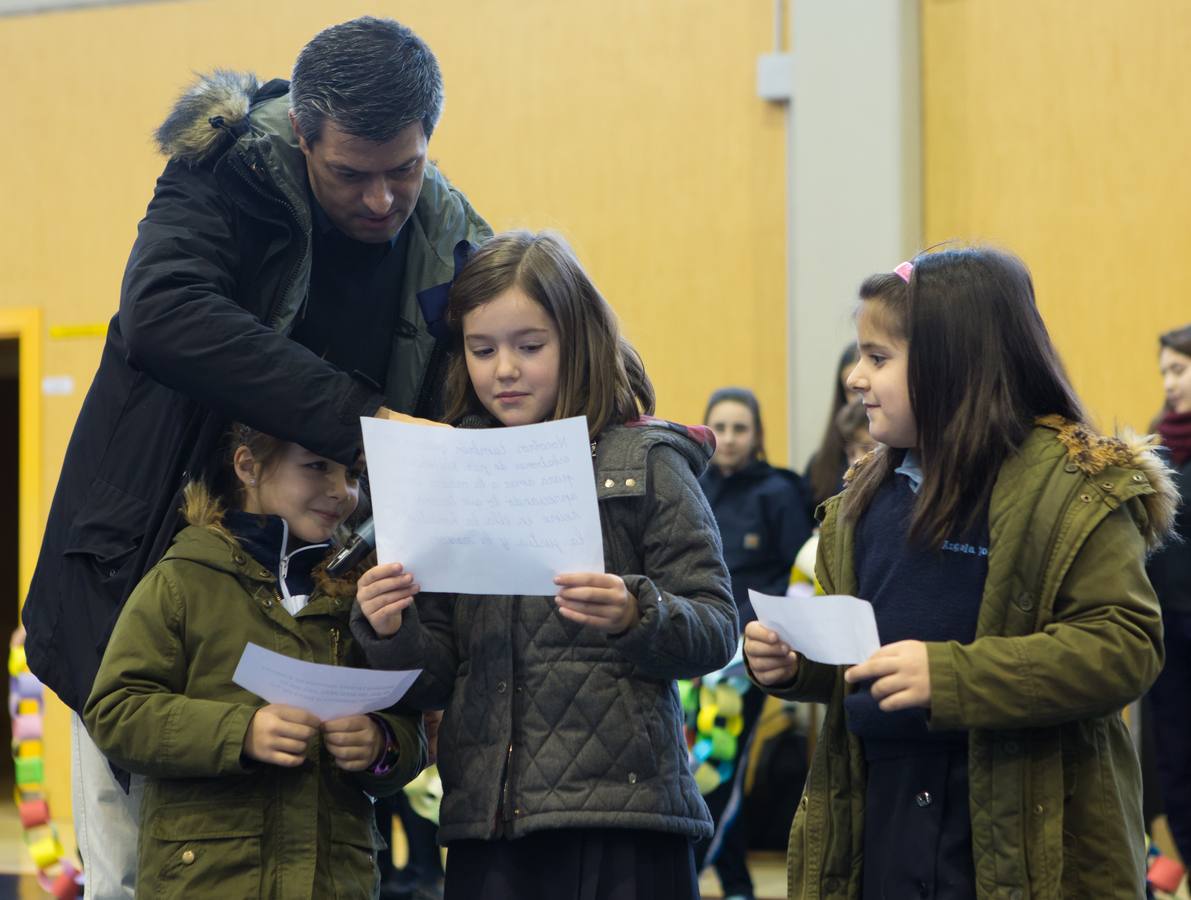 Celebración del Día de la Paz en el colegio Escolapias