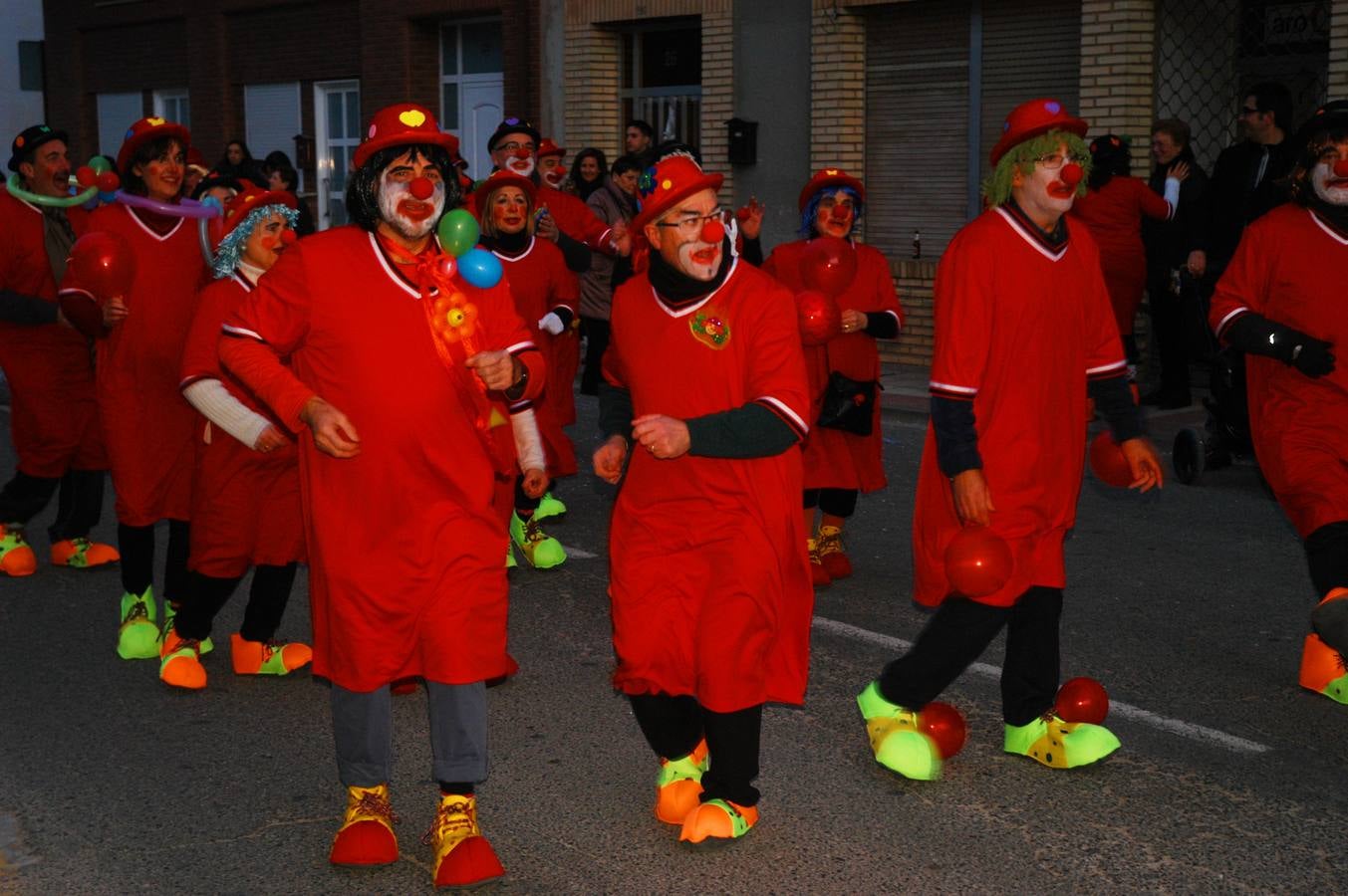 Cervera desfila a ritmo de Carnaval