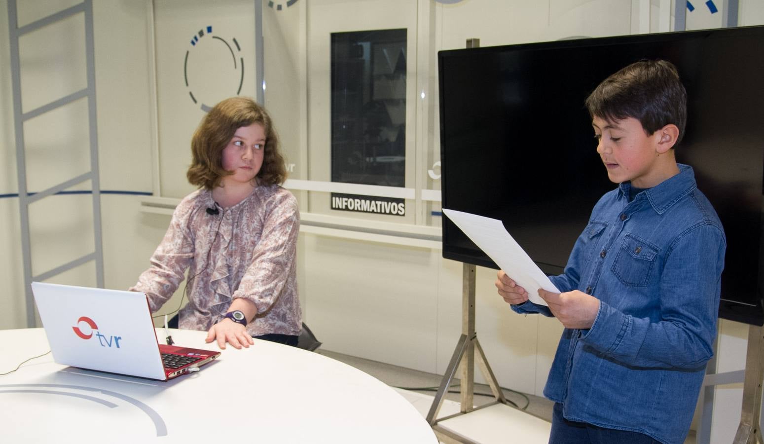 Visita a Diario LA RIOJA y TVR del CEIP General Espartero