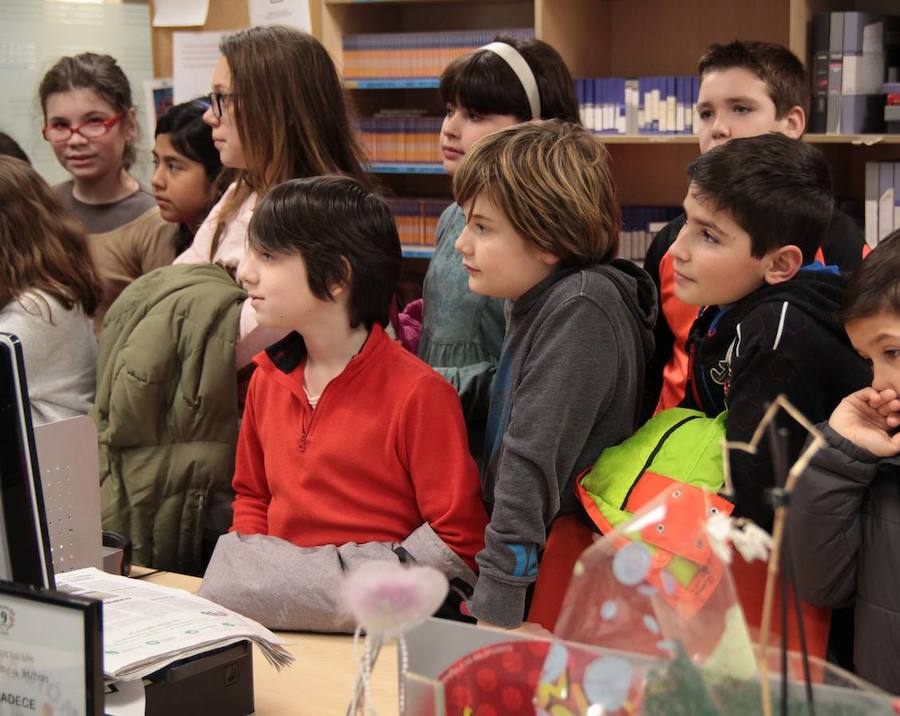 Los alumnos de 5º de Primaria del Colegio Milenario de la Lengua visitan la multimedia de Diario LA RIOJA