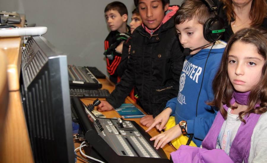Los alumnos de 5º de Primaria del Colegio Milenario de la Lengua visitan la multimedia de Diario LA RIOJA