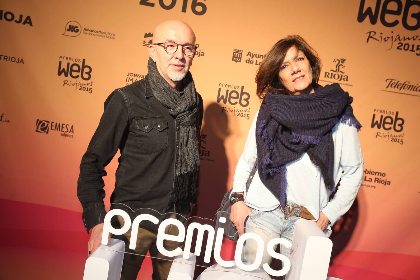 Sonrisas en el photocall en la entrega de los XVIII Premios Web Riojanos