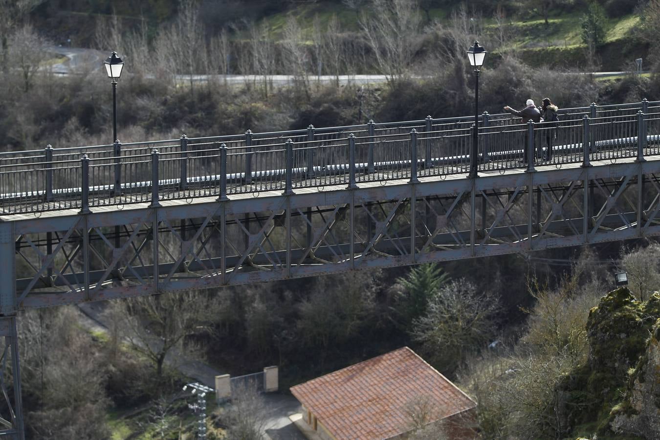 Ortigosa pide ayuda para sus puentes