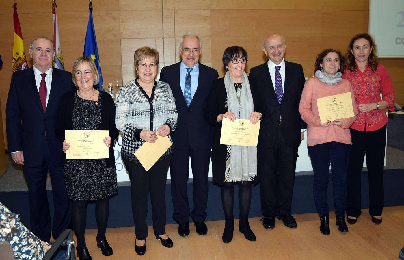 Dintinguidas las enfermeras de La Rioja por sus cuarenta años de profesión