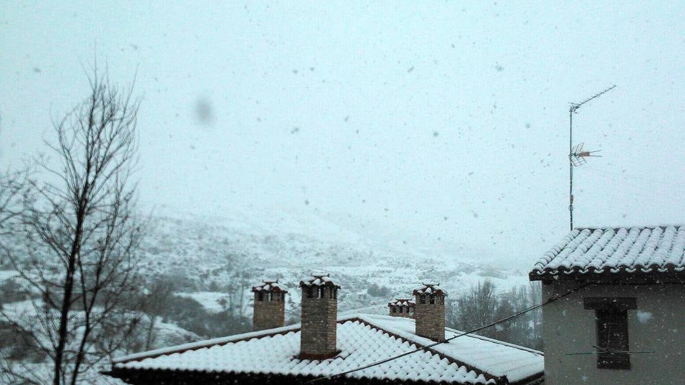 Jalón de Cameros se queda blanco