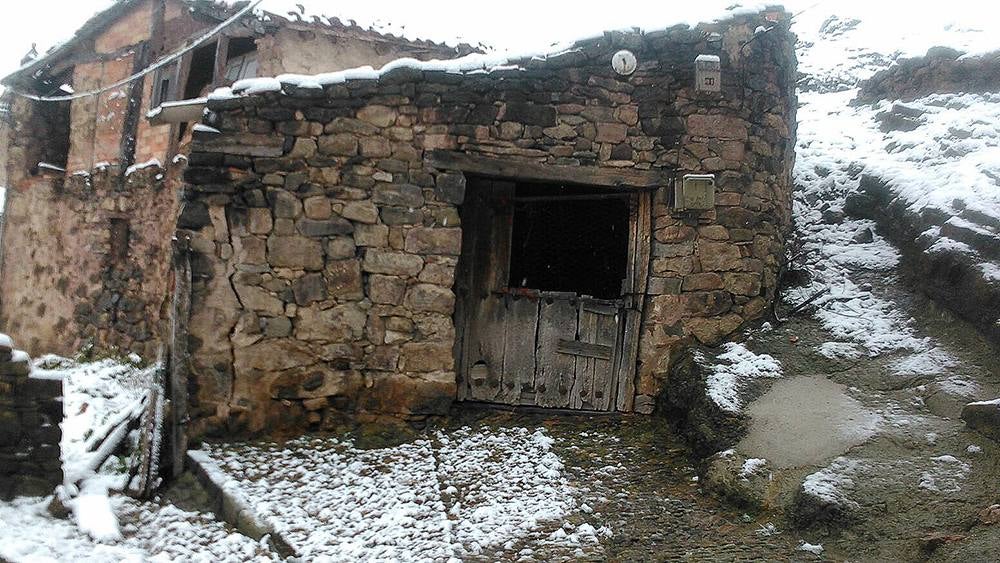 Jalón de Cameros se queda blanco