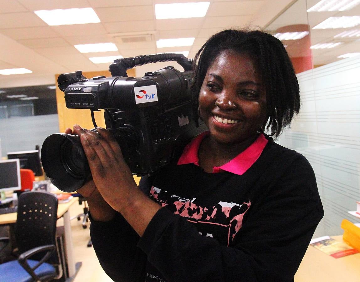 Alumnos de los cursos de Lengua y Cultura Española de la Fundación UR visitan la multimedia de Nueva Rioja