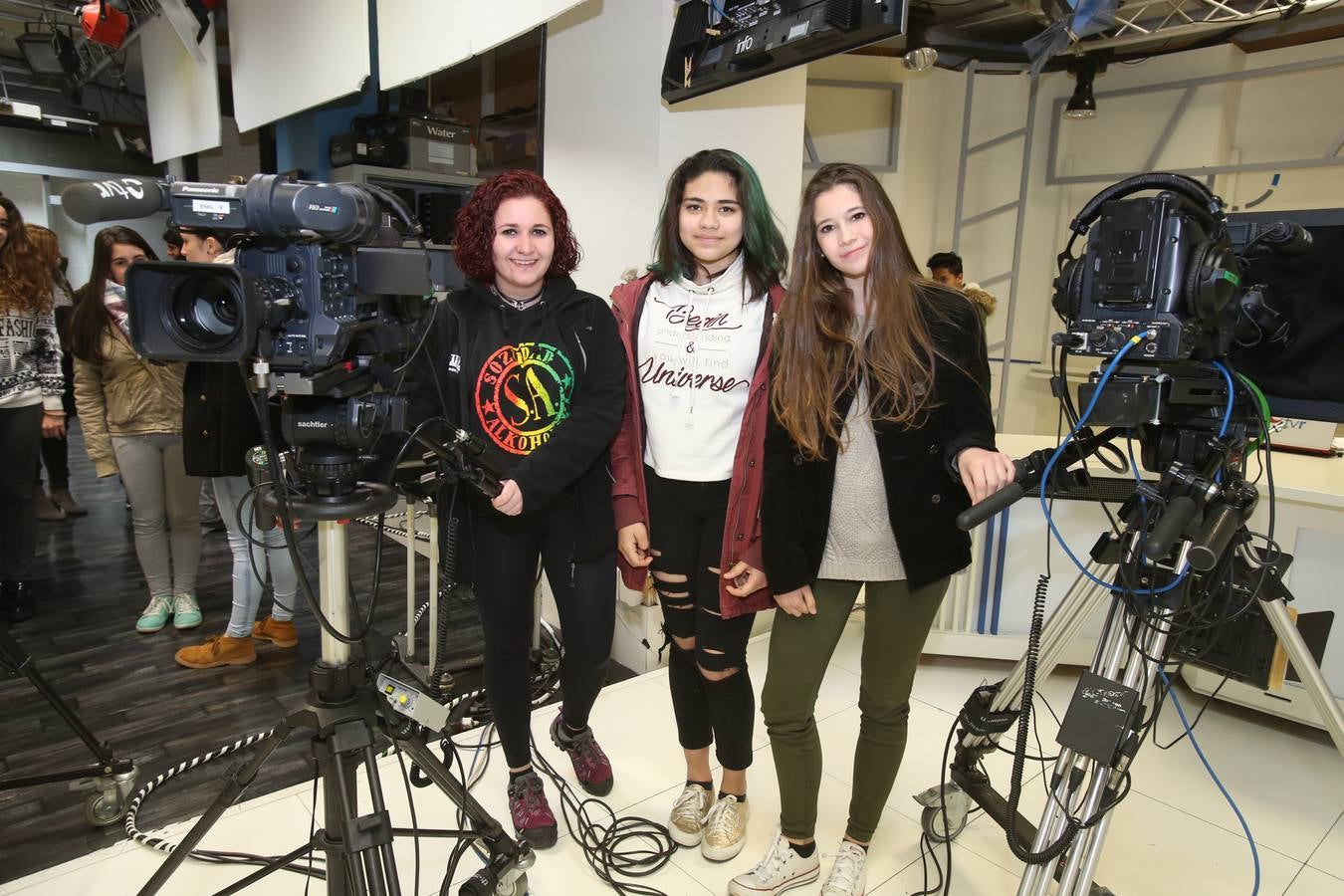 Alumnos de Jesuitas visitan Diario LA RIOJA