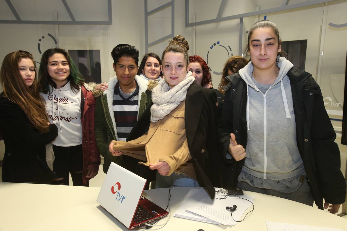 Alumnos de Jesuitas visitan Diario LA RIOJA