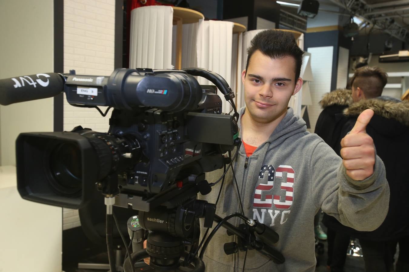 Alumnos de Jesuitas visitan Diario LA RIOJA
