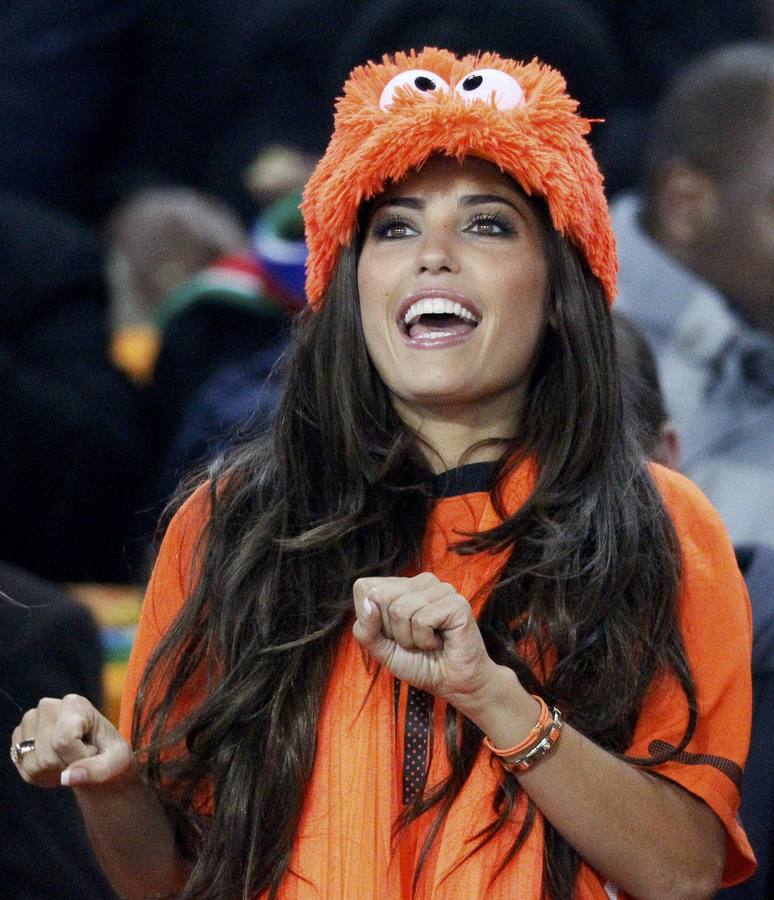 Yolanthe Cabau la espectacular mujer de Sneijder