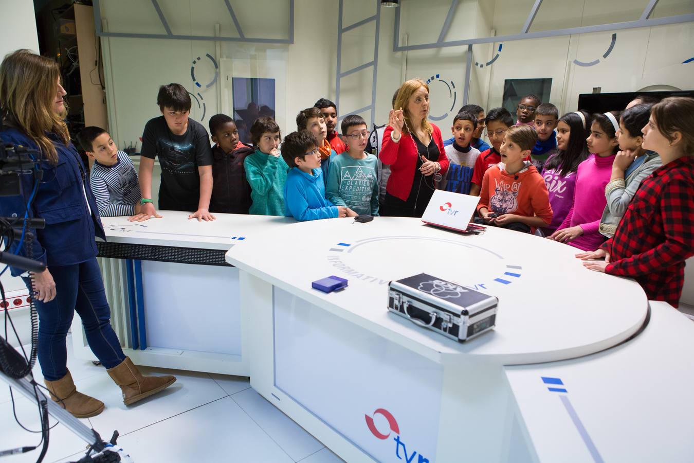 Los alumnos de 5º B de Primaria del Colegio Navarrete El Mudo visitan la multimedia de Diario LA RIOJA