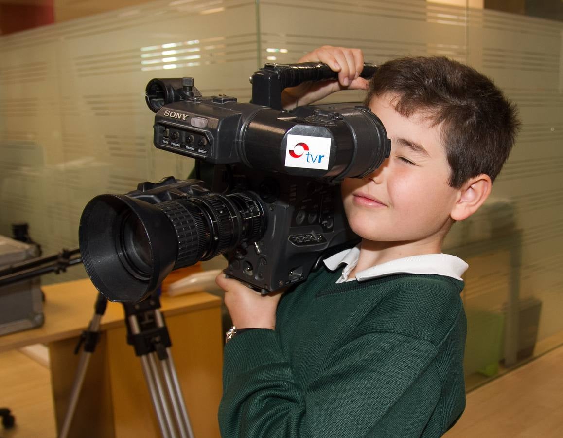 Los alumnos de 4º de Primaria del Colegio Divino Maestro visitan la multimedia de Diario LA RIOJA