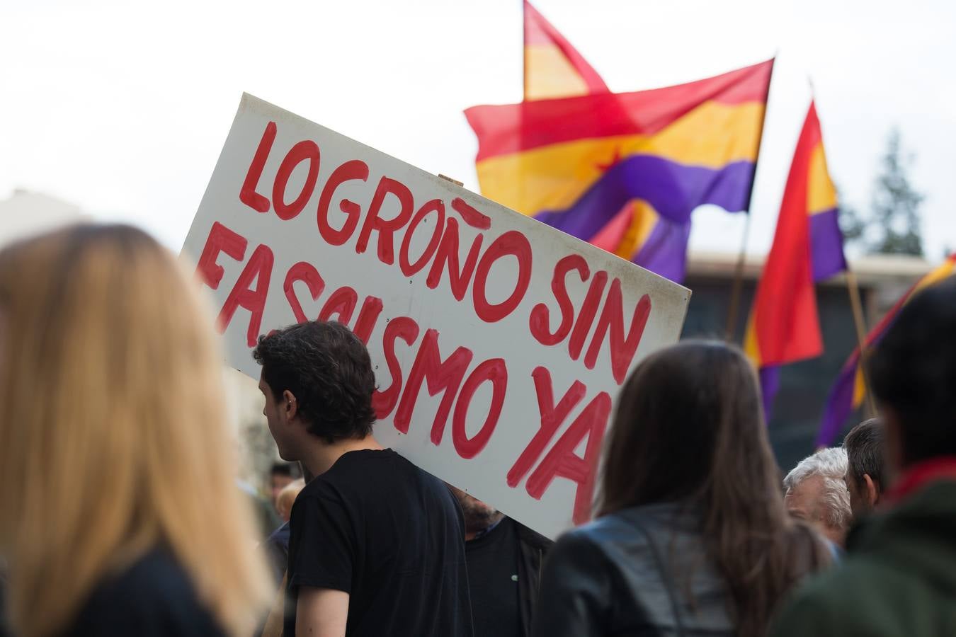 Protesta y vuelta al Espolón por las pintadas en La Barranca