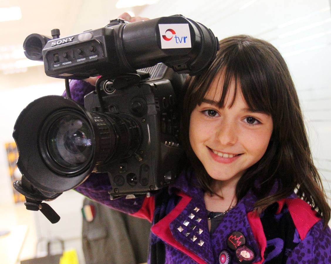 Los alumnos 5º A del Colegio Escolapios han visitado la multimedia de Diario LA RIOJA