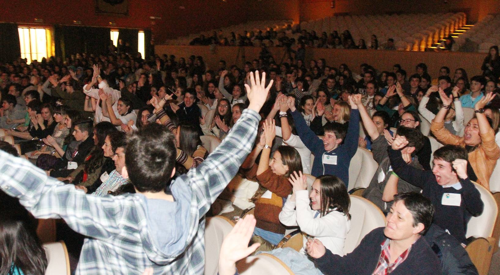 Emoción, alegría, aplausos y felicitaciones en la entrega de premios de Reportero Escolar