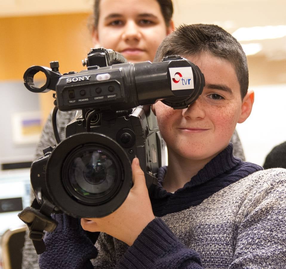 Los alumnos de 5º C de Primaria del Colegio Escolapios han visitado la multimedia de Diario LA RIOJA