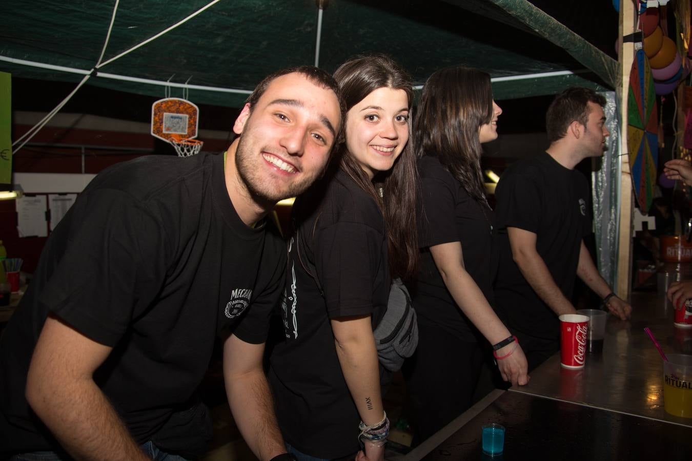 Los alumnos de la UR celebran la fiesta de Barras (II)