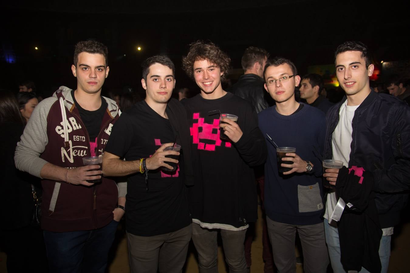 Los alumnos de la UR celebran la fiesta de Barras (II)