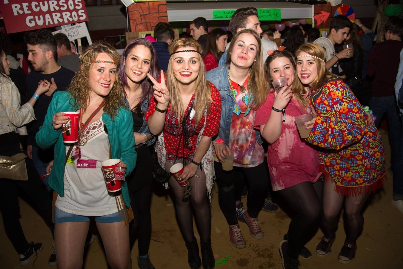 Los alumnos de la UR celebran la fiesta de Barras (II)