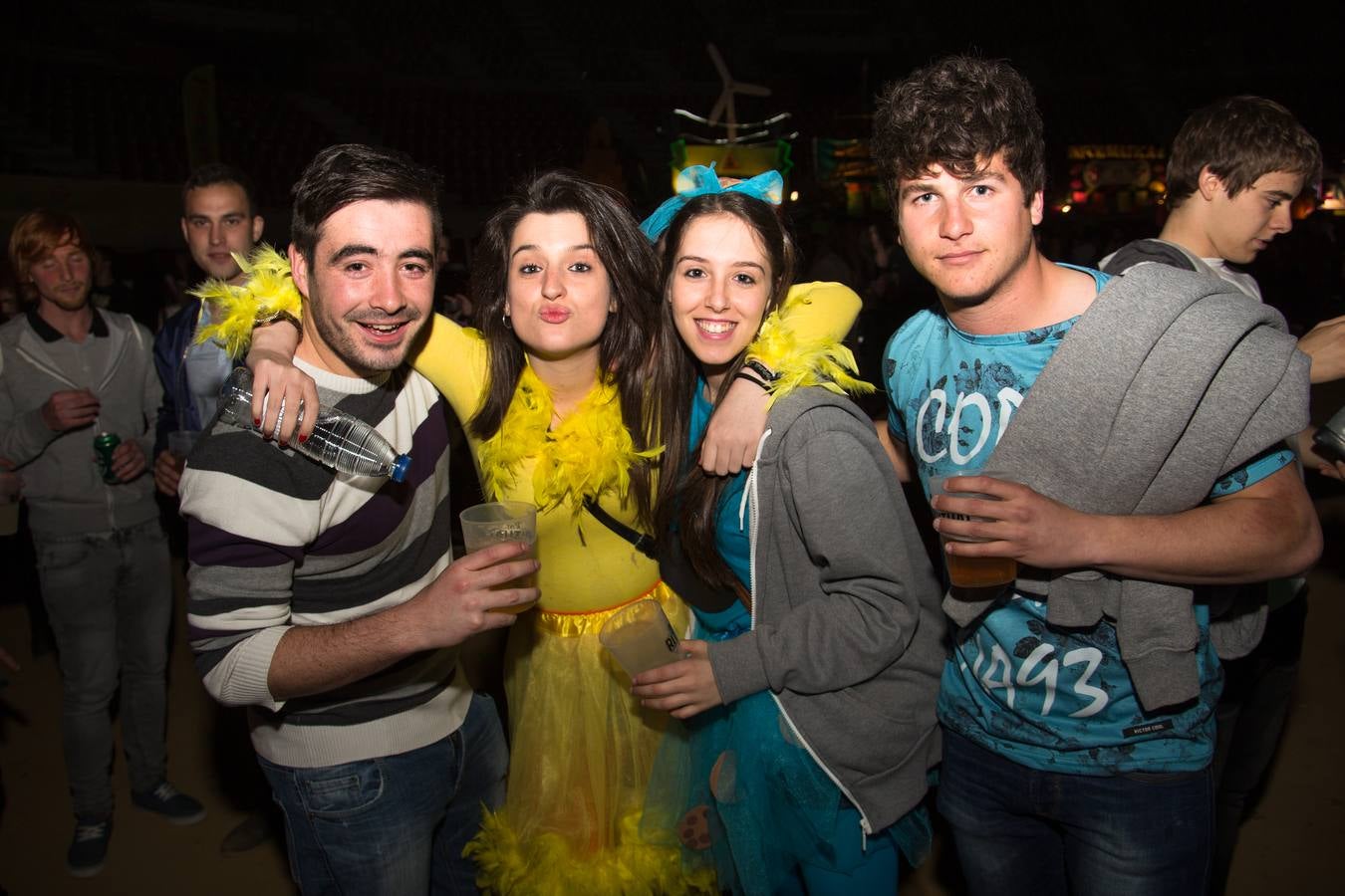 Los alumnos de la UR celebran la fiesta de Barras (II)