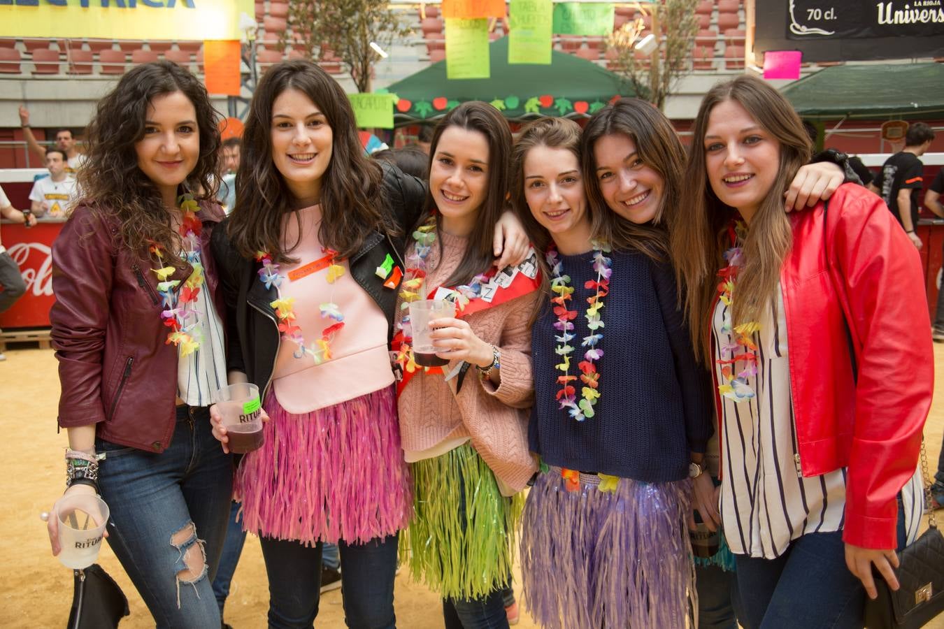 Los alumnos de la UR celebran la fiesta de Barras (I)