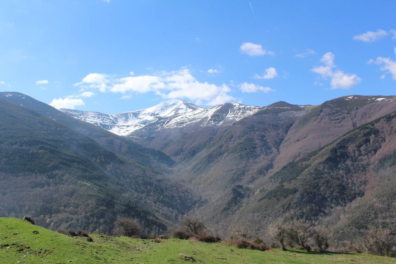 Empieza a retirarse la nieve del San Lorenzo