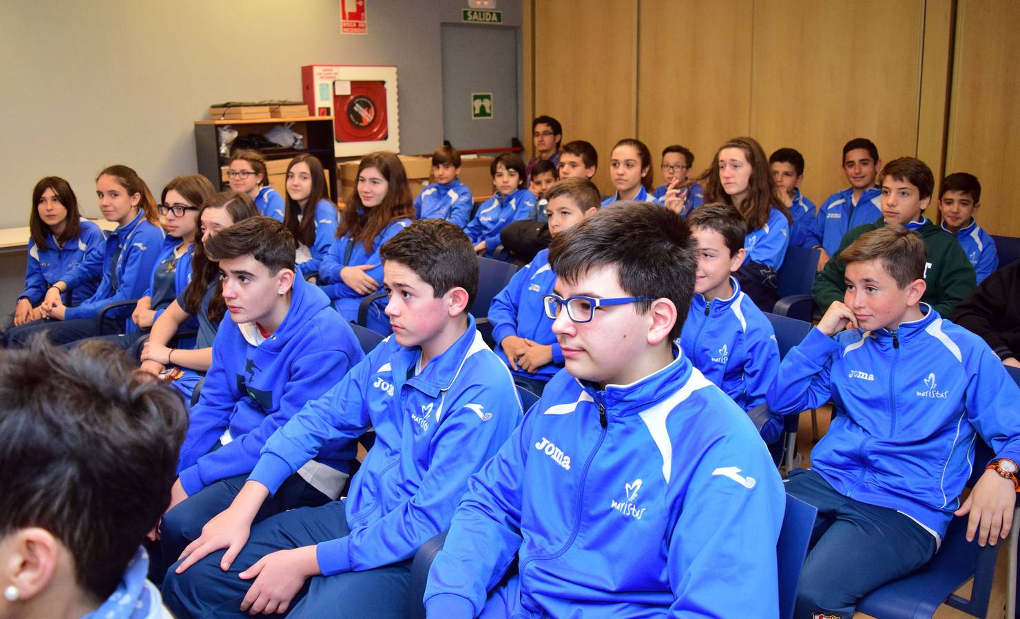 Los alumnos de 1º B de la ESO de Maristas visitan la multimedia de Diario LA RIOJA