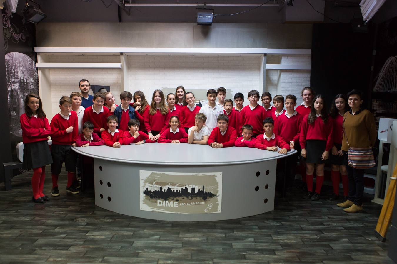 Los alumnos de 1º C de la ESO de Maristas visitan la multimedia de Diario LA RIOJA