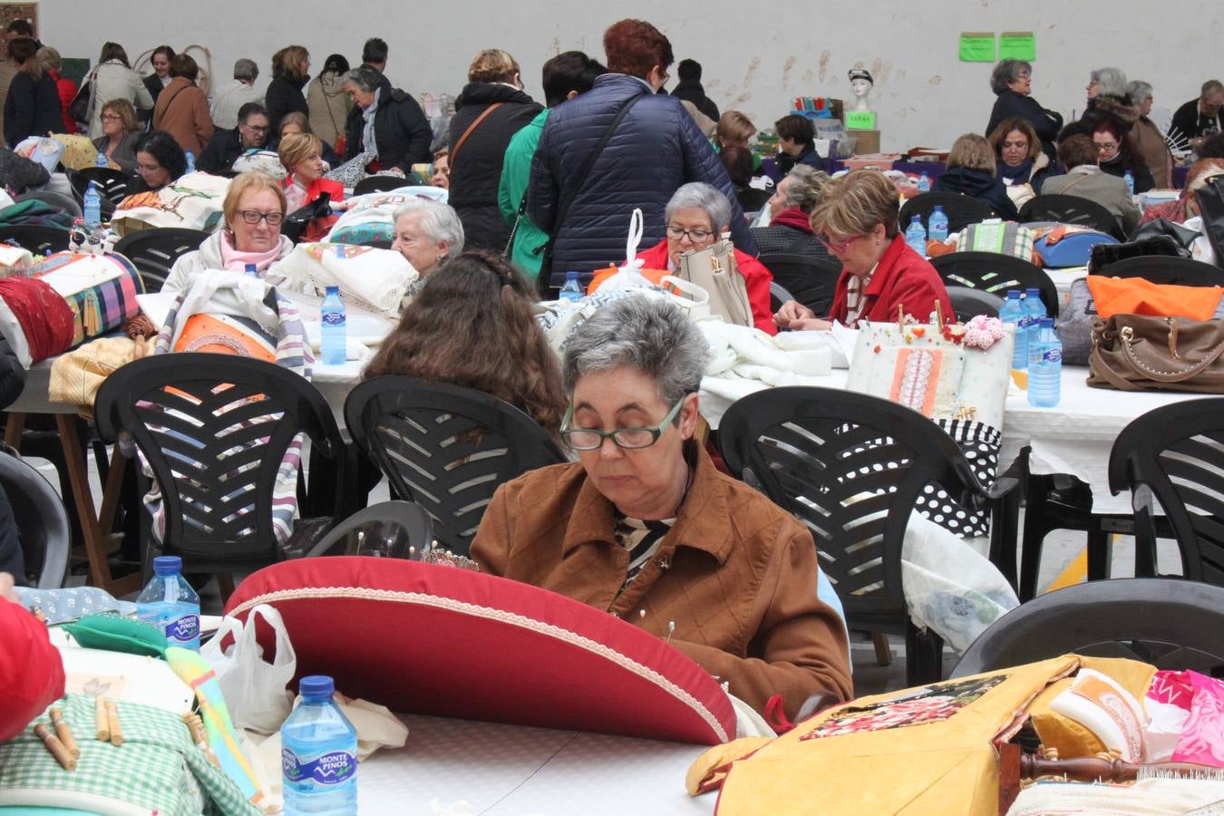 Encuentro de bolilleras en Alfaro