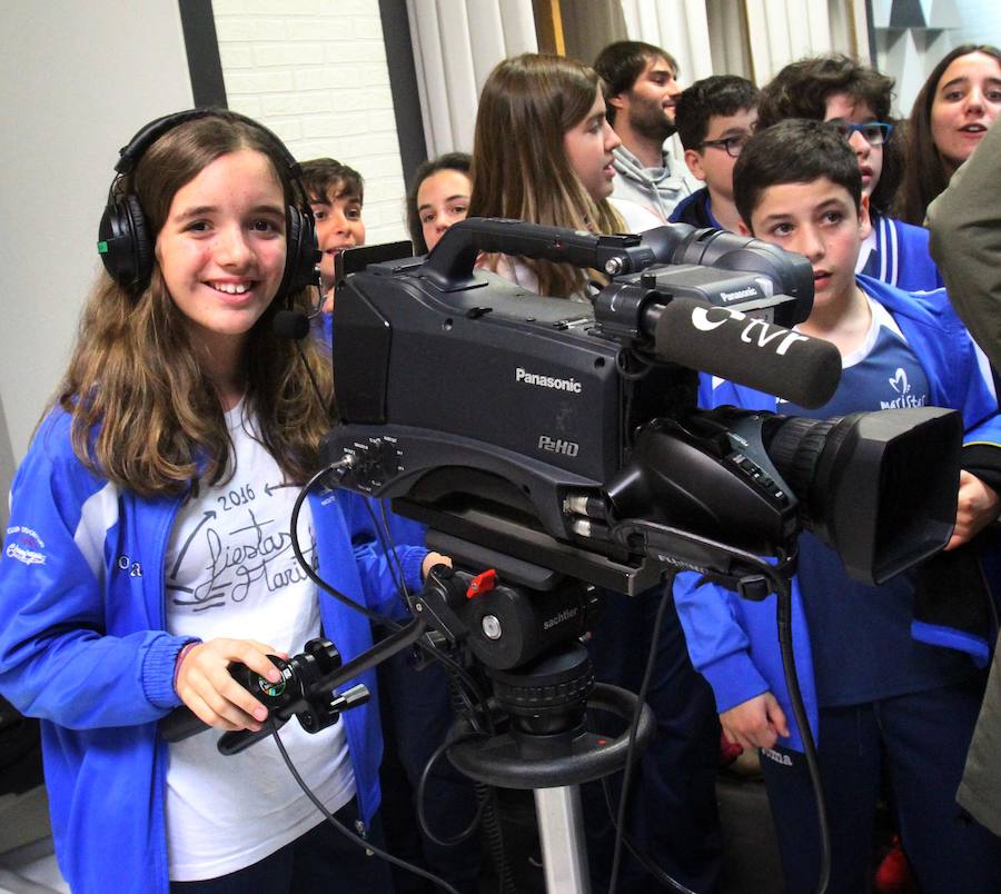 Visita de los alumnos de Maristas (II)