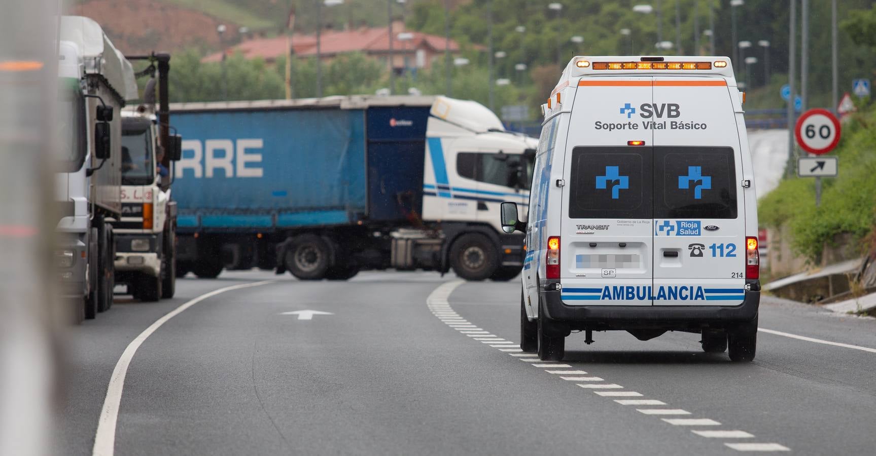 Un accidente, dos heridos y un gran atasco en Cenicero