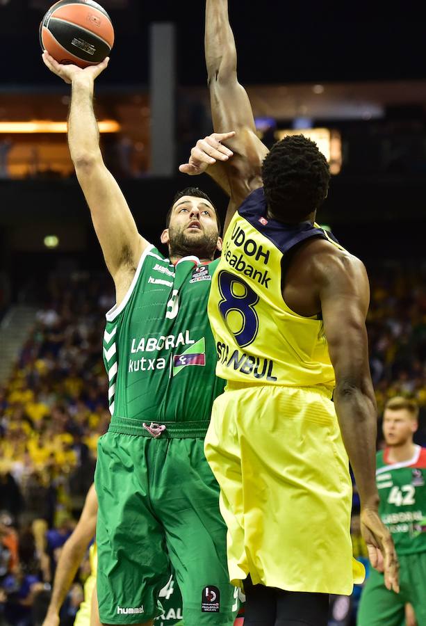 Las mejores imágenes del Fenerbahçe - Baskonia