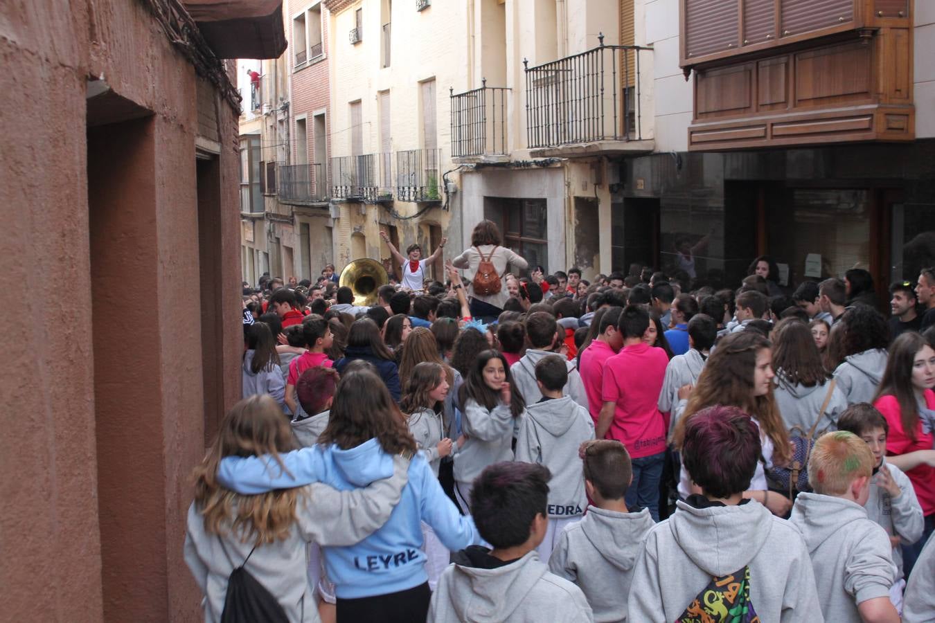 Alfaro empieza con el chupinazo sus fiestas de primavera