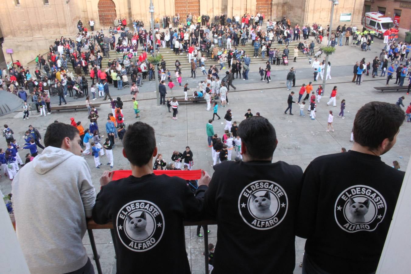 Alfaro empieza con el chupinazo sus fiestas de primavera