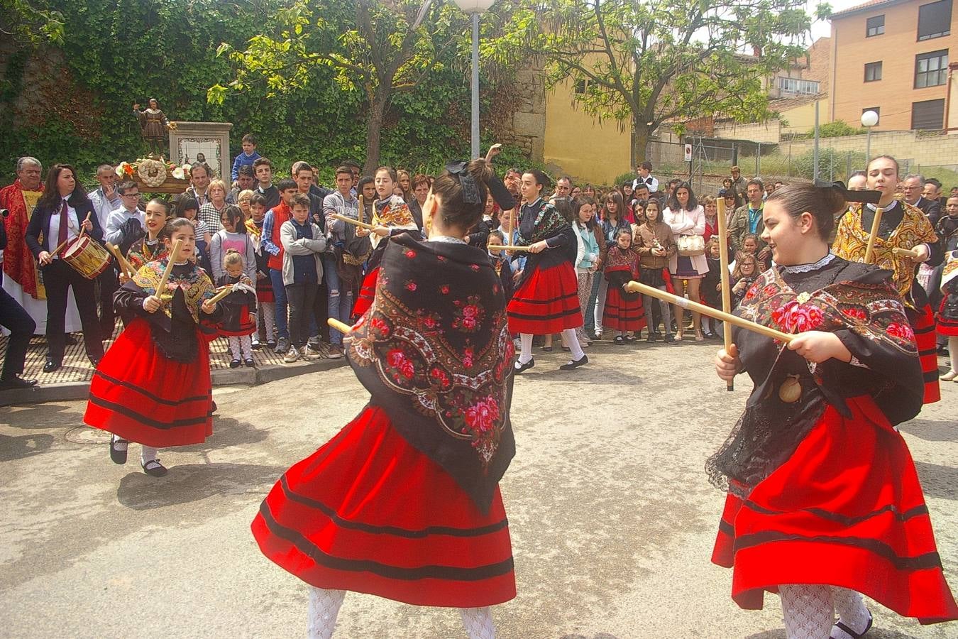 Cenicero celebra la &#039;charma&#039; y San Isidro