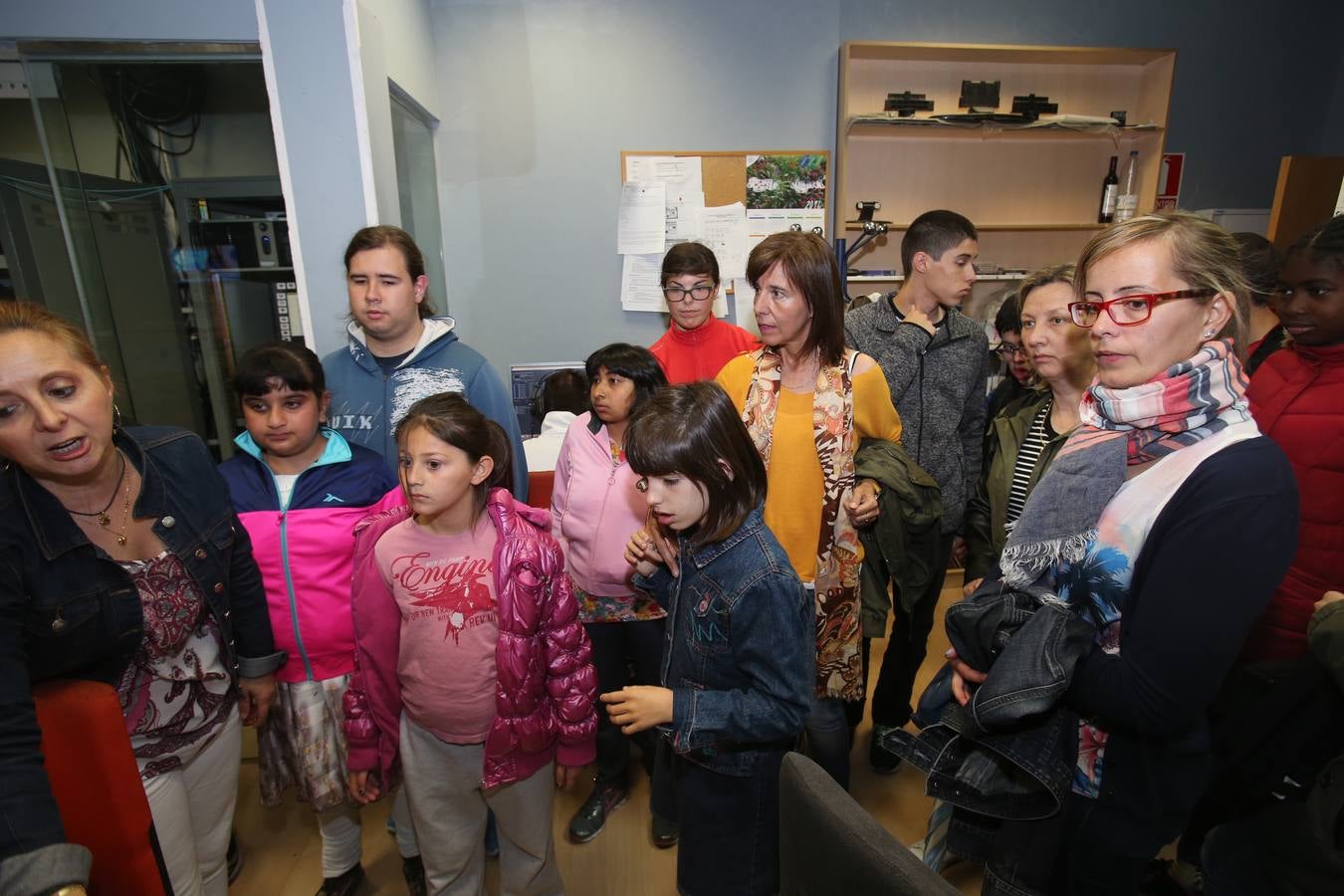 Alumnos del Colegio Los Ángeles visitan la multimedia de Diario LA RIOJA