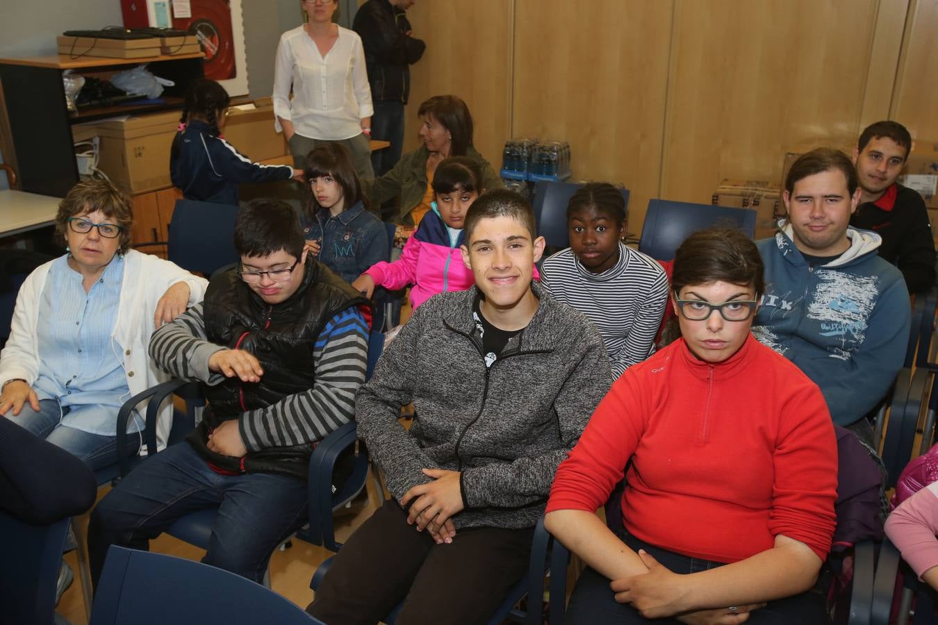 Alumnos del Colegio Los Ángeles visitan la multimedia de Diario LA RIOJA