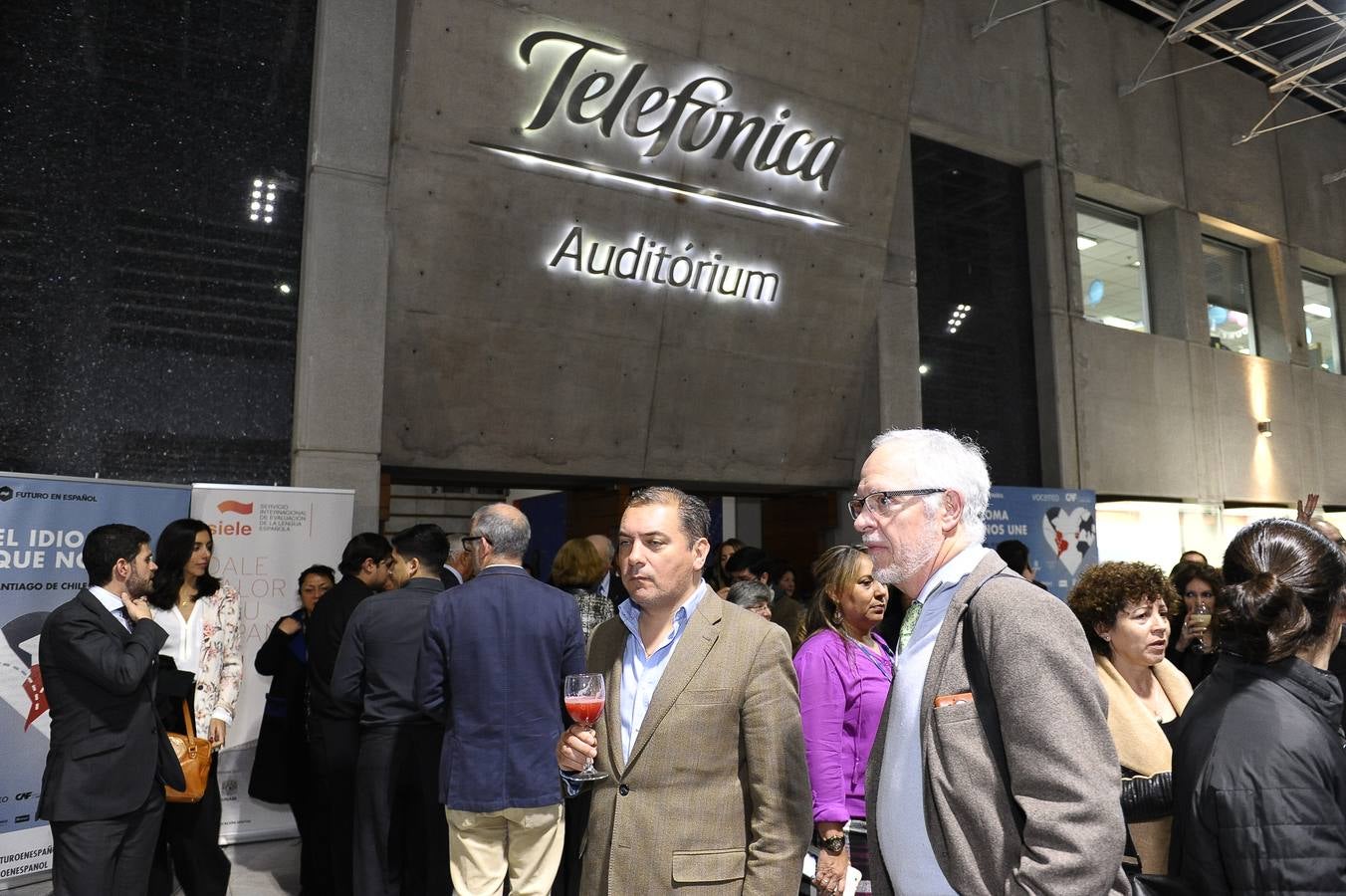 Futuro en Español en Chile: Cervantes y los Premios Nobel (y 2)