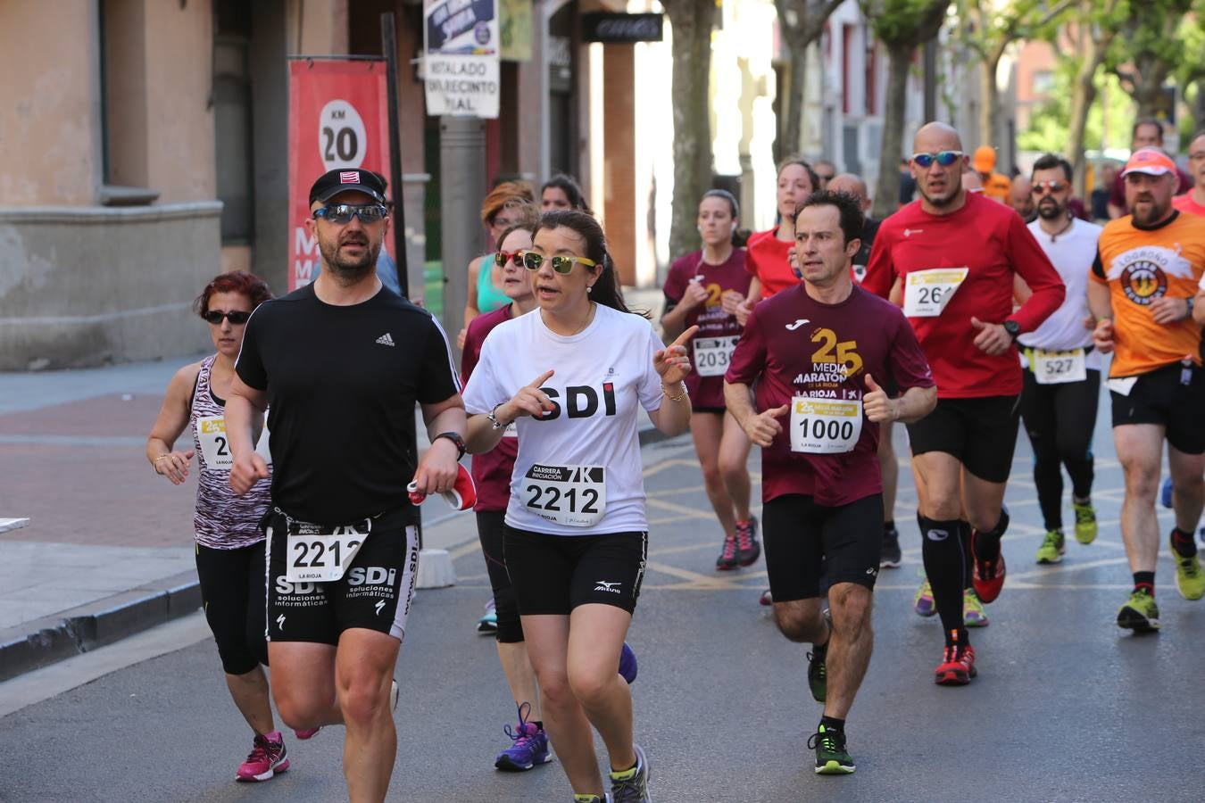 Una fiesta a todo ritmo por las calles de Logroño (I)