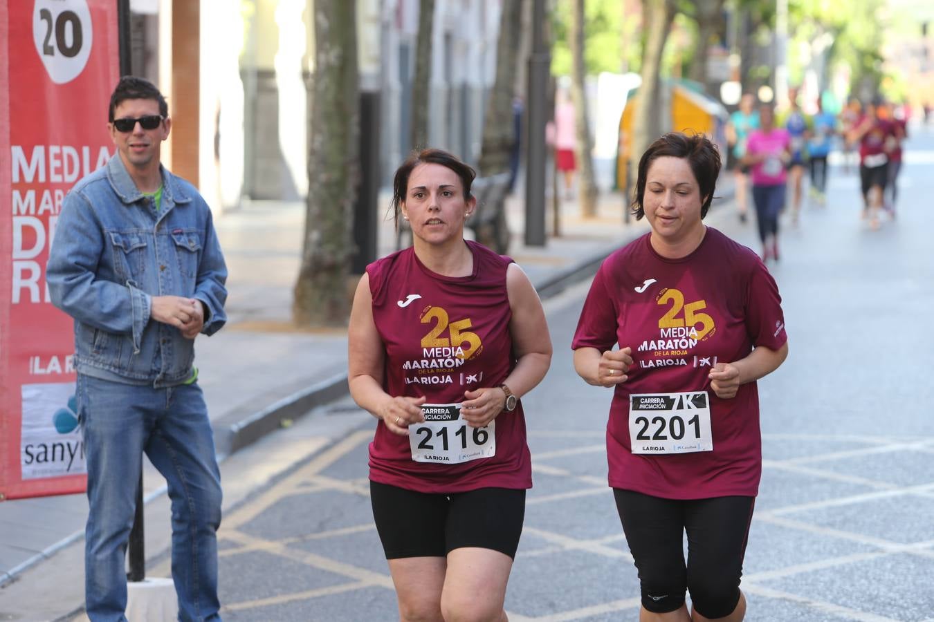 Una fiesta a todo ritmo por las calles de Logroño (I)