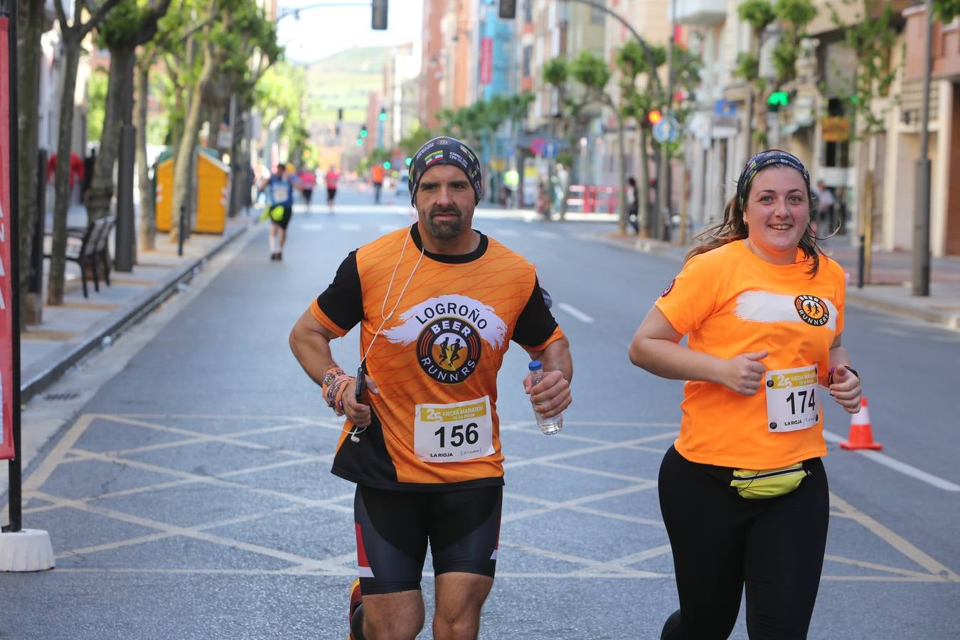 Una fiesta a todo ritmo por las calles de Logroño (I)