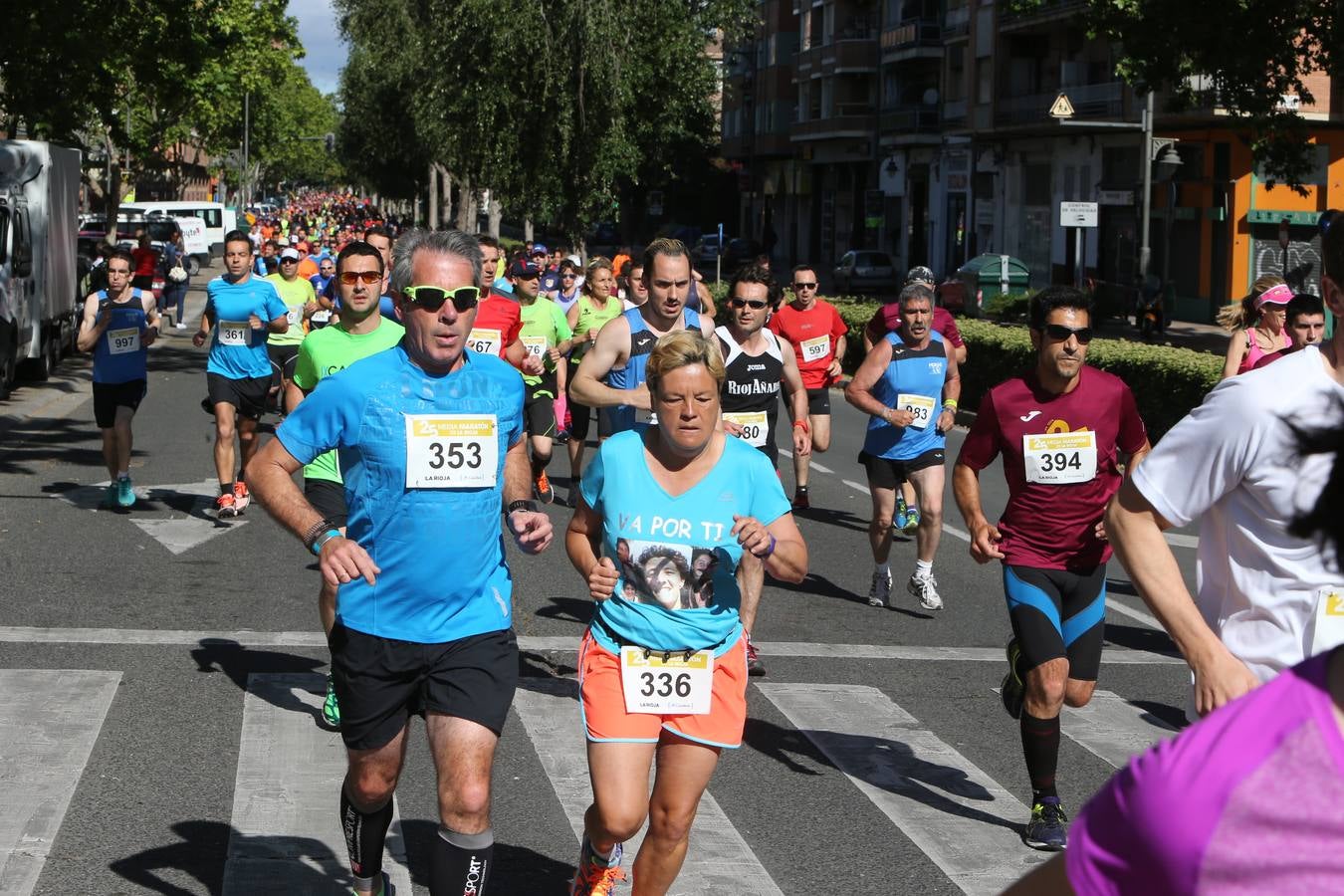Una fiesta a todo ritmo por las calles de Logroño (II)