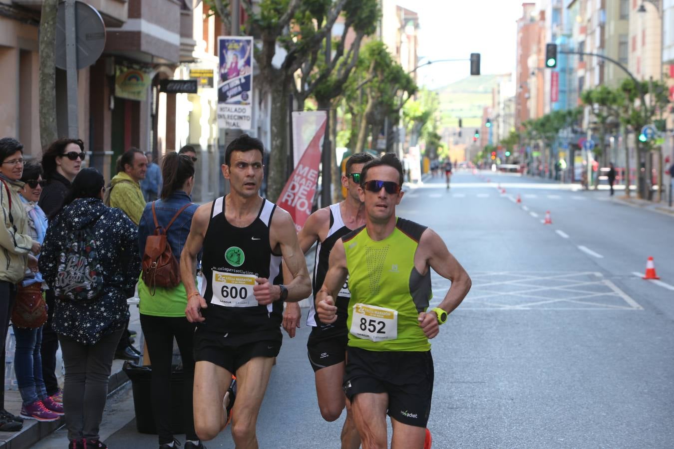 Una fiesta a todo ritmo por las calles de Logroño (III)