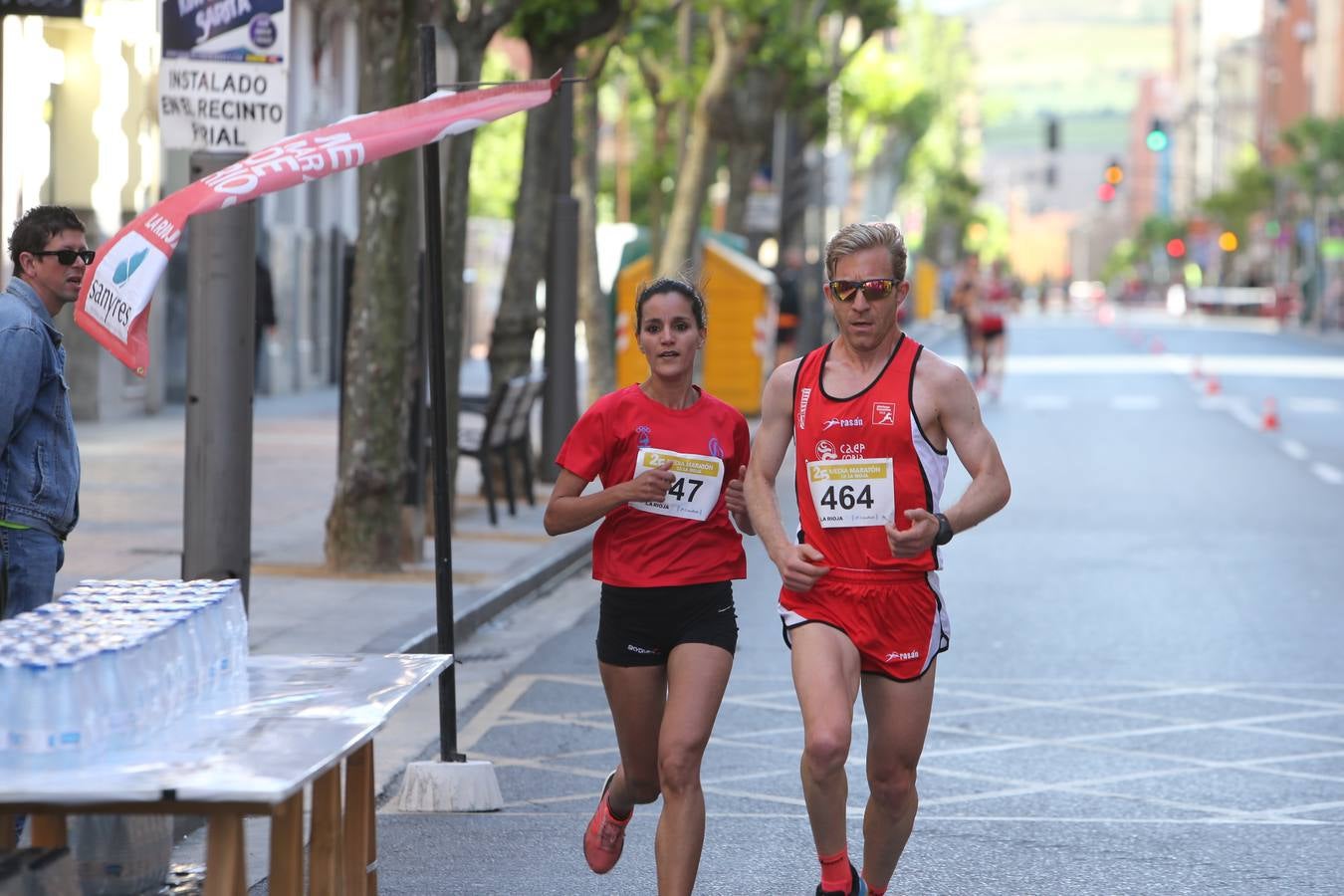 Una fiesta a todo ritmo por las calles de Logroño (III)