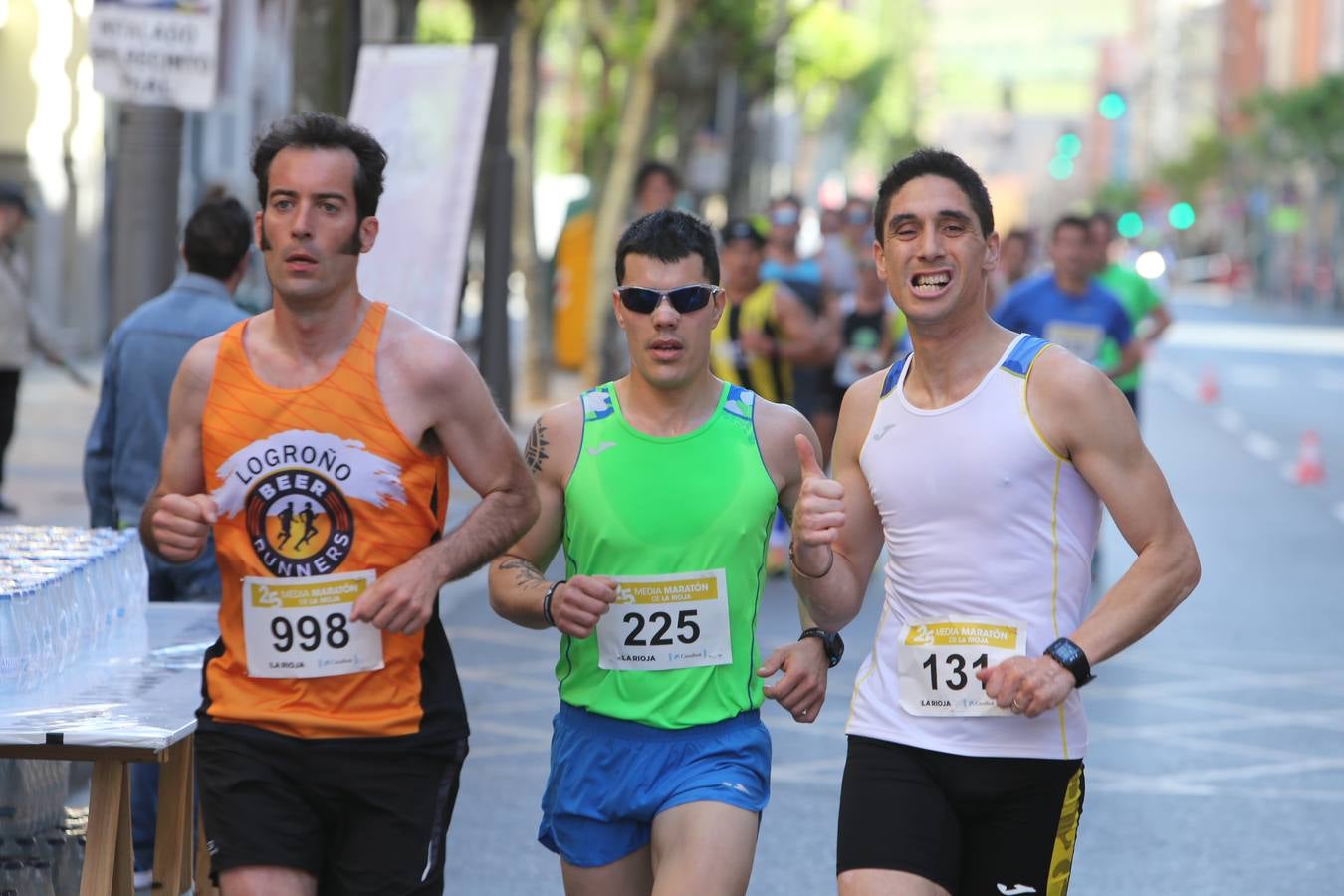 Una fiesta a todo ritmo por las calles de Logroño (III)